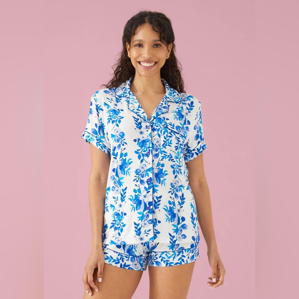NWT Alivia Jenna Pajama Set in White Augusta Garden XL